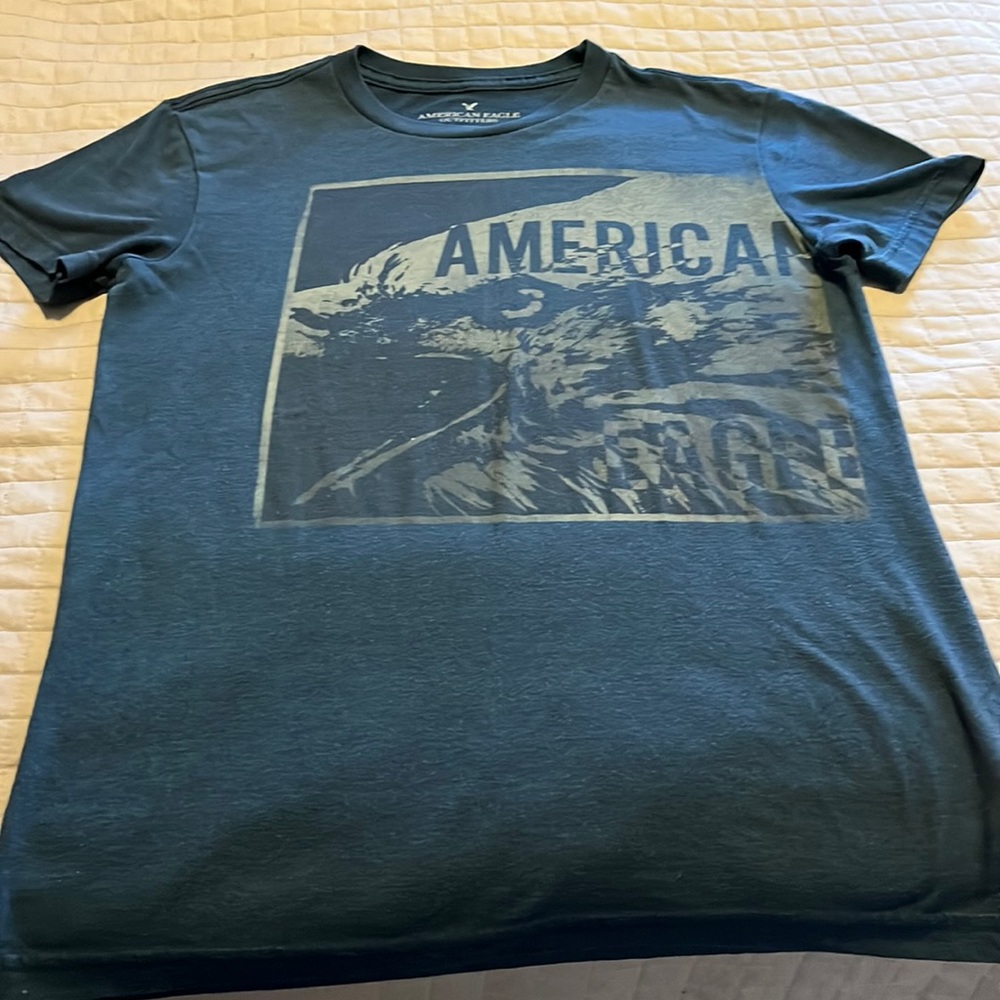 American Eagle t-shirt Size XS